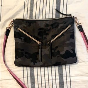 Stella & dot camo purse